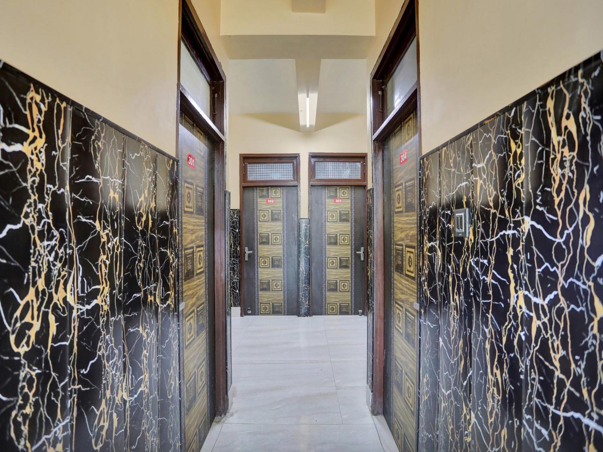 Chaya Hotel And Banquet Hall Kanpur Exterior photo