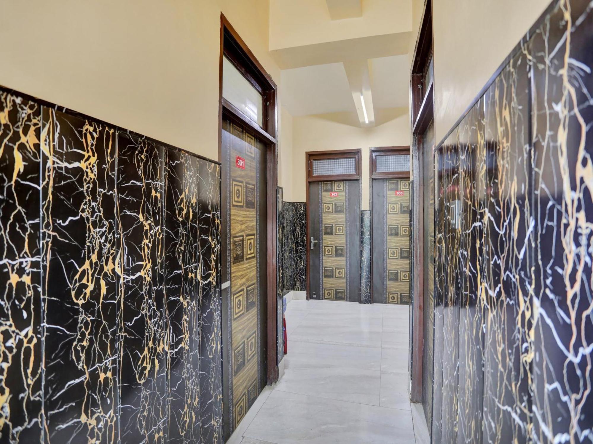 Chaya Hotel And Banquet Hall Kanpur Exterior photo